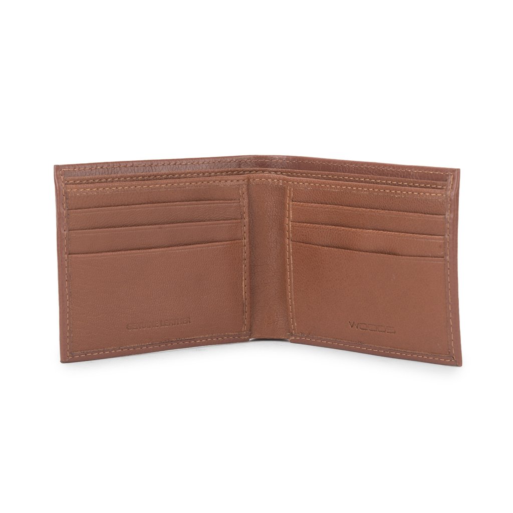 Gift pack of wallet and belt