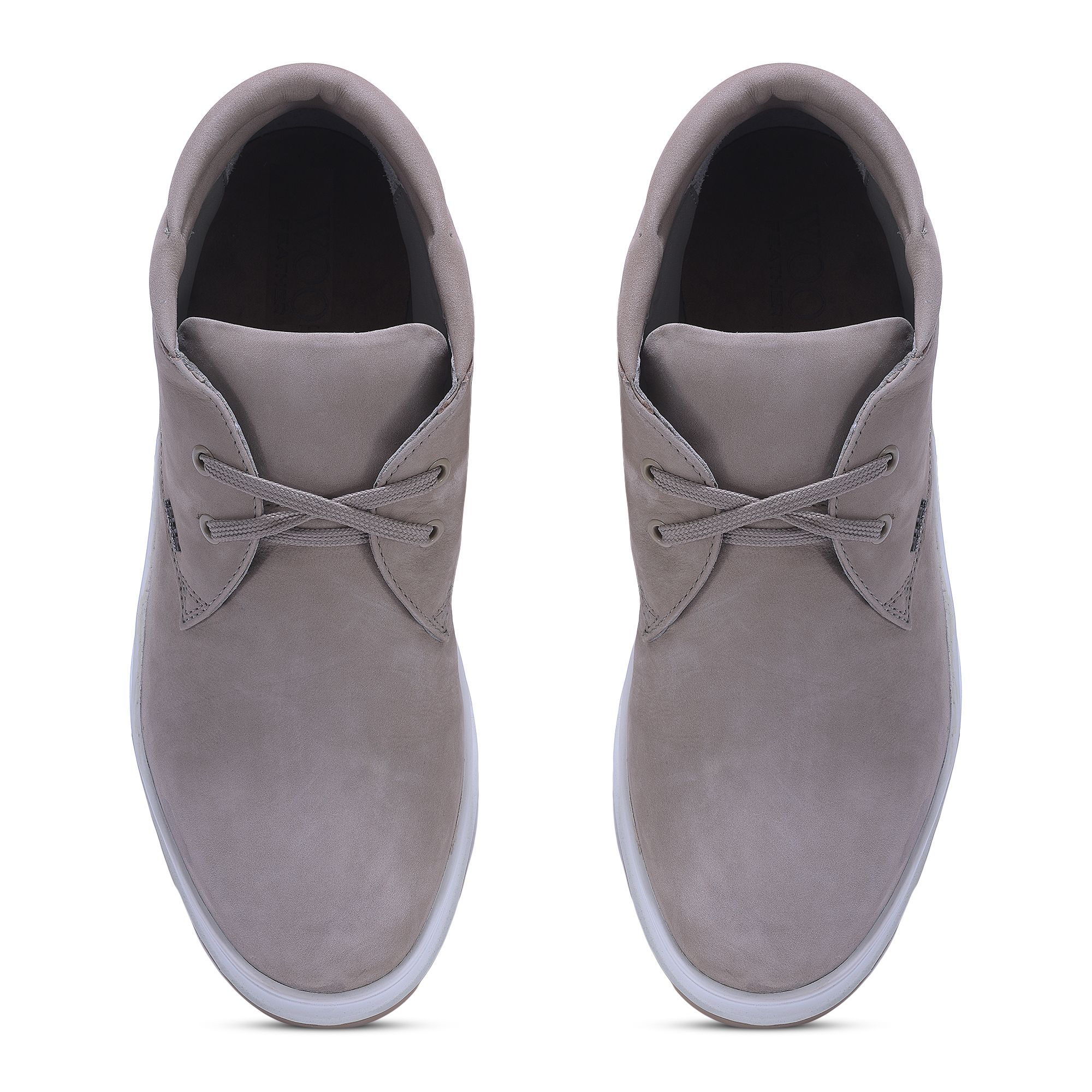 Light grey best sale chukka boots