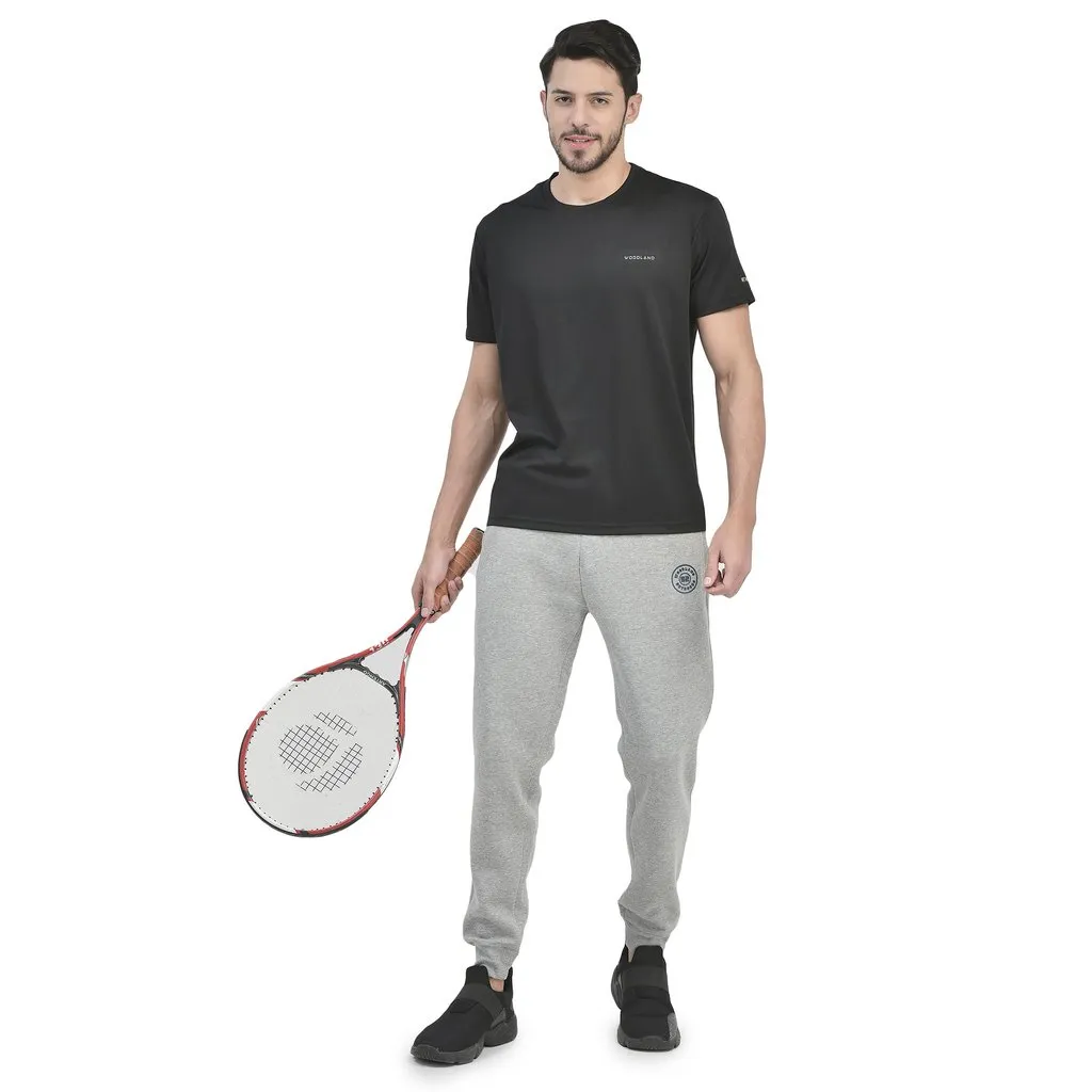 black-crew-neck-t-shirt-for-men-4