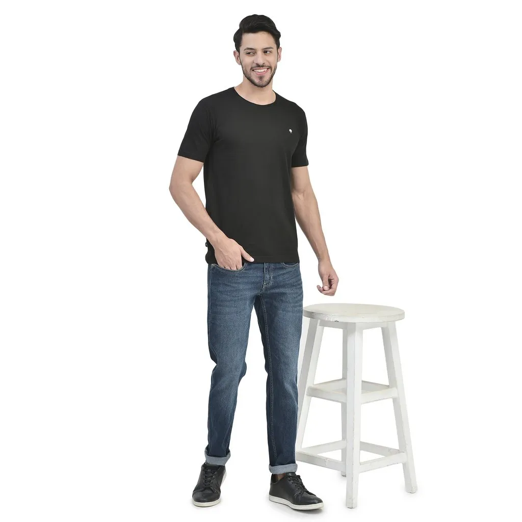 black-crew-neck-t-shirt-for-men-3
