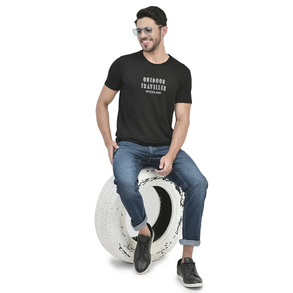 black-crew-neck-t-shirt-for-men-5