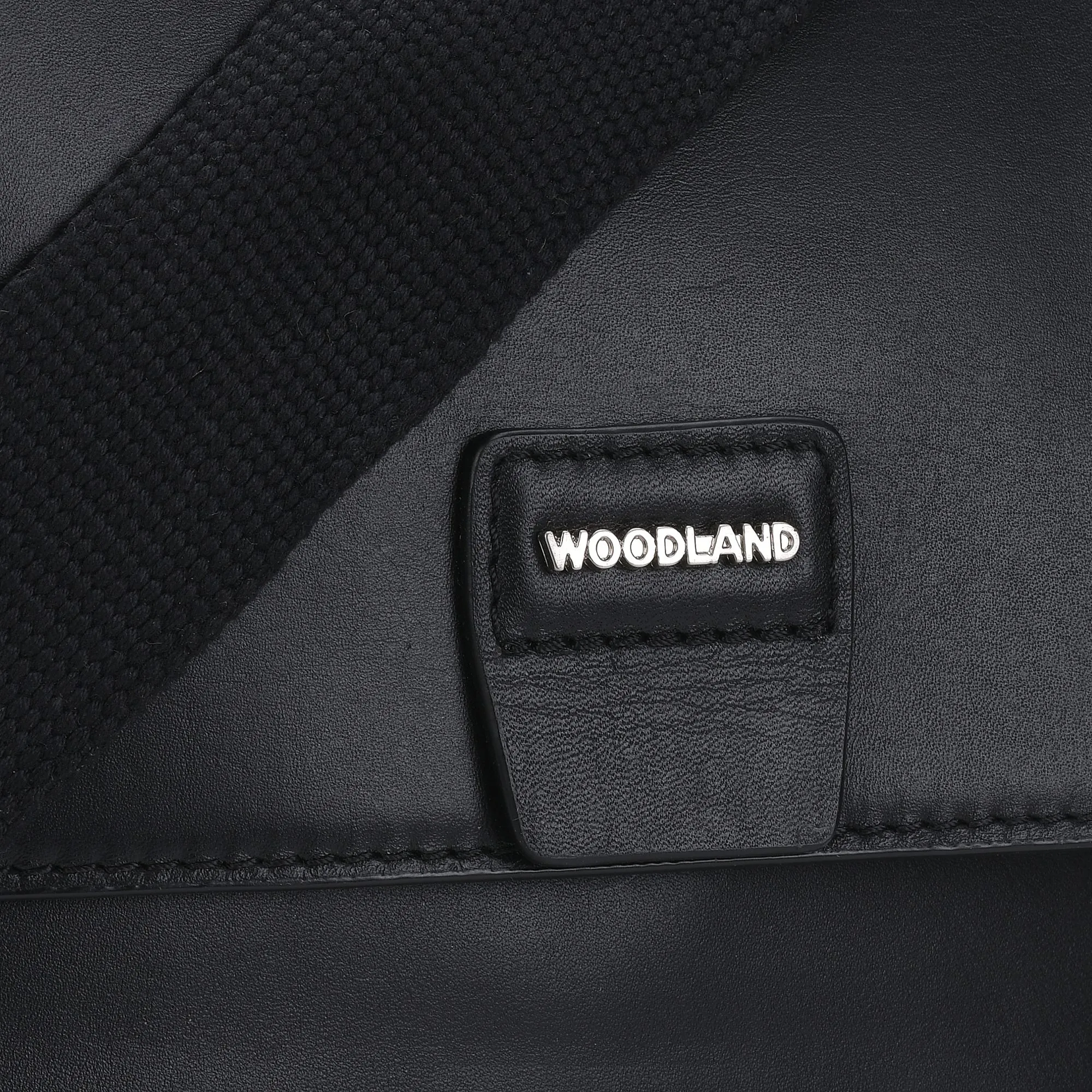 Black shoulder bag for men - Thumbnail 3
