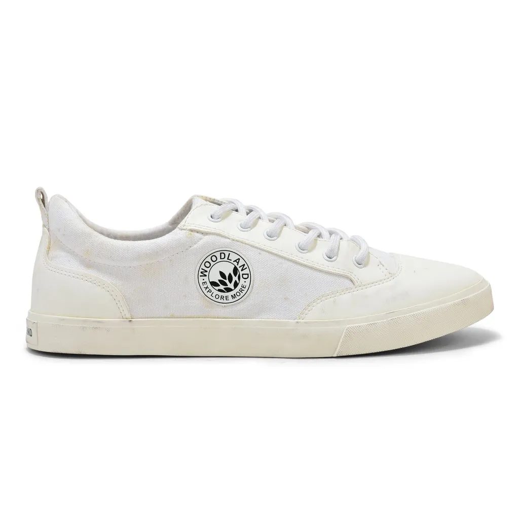 white-canvas-sneaker-for-men