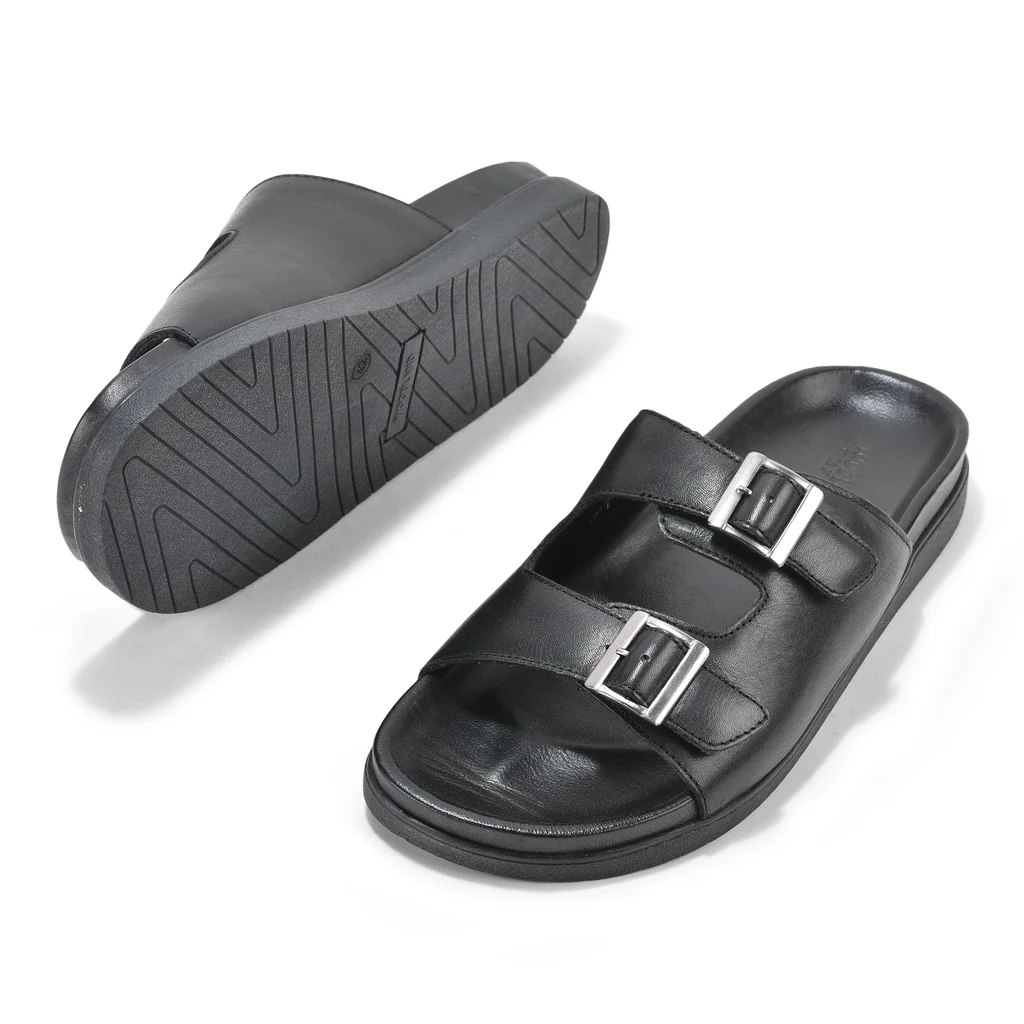 Woods Men’s Black Buckled Slippers - Thumbnail 2