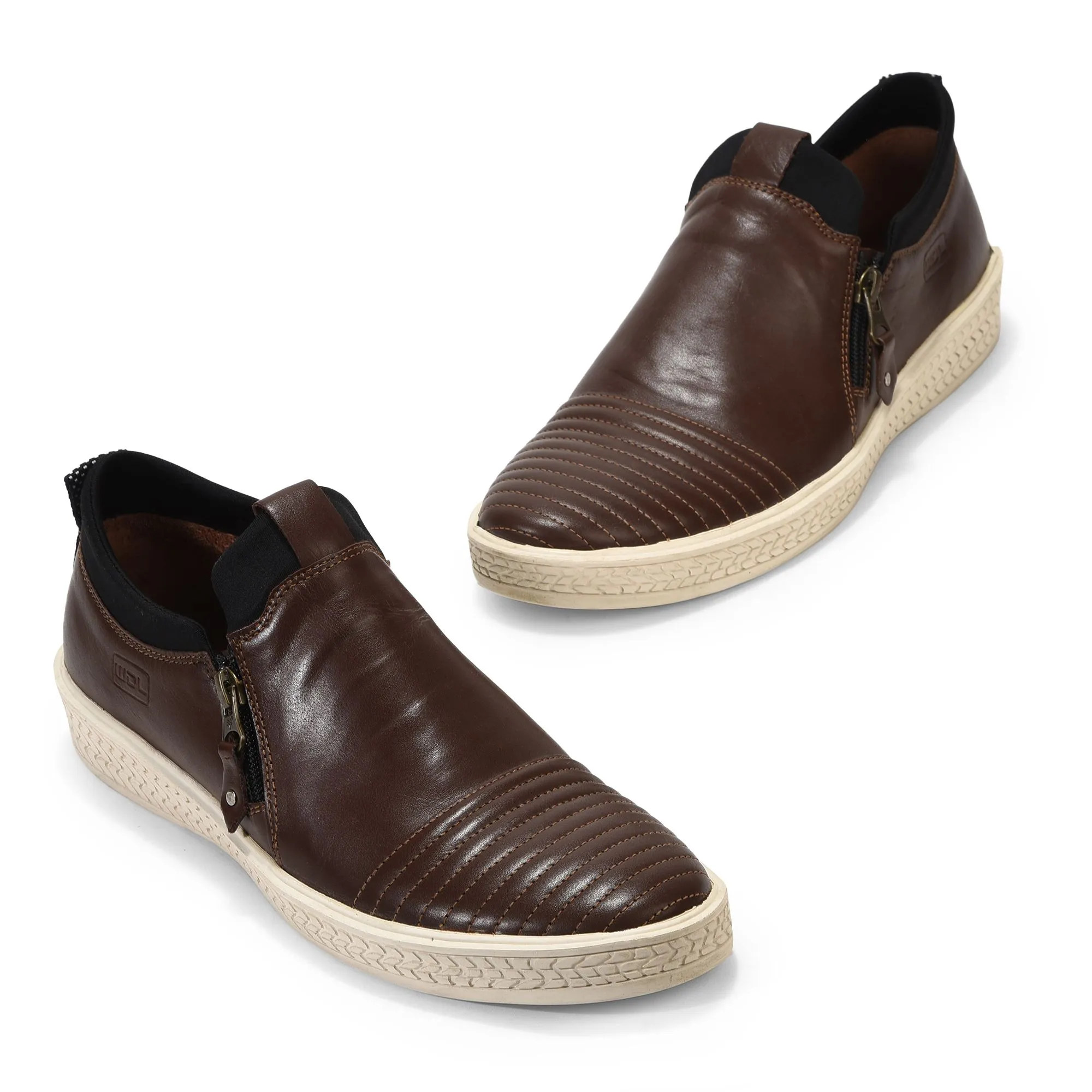 Brown casual slip-on shoes for men - Thumbnail 2